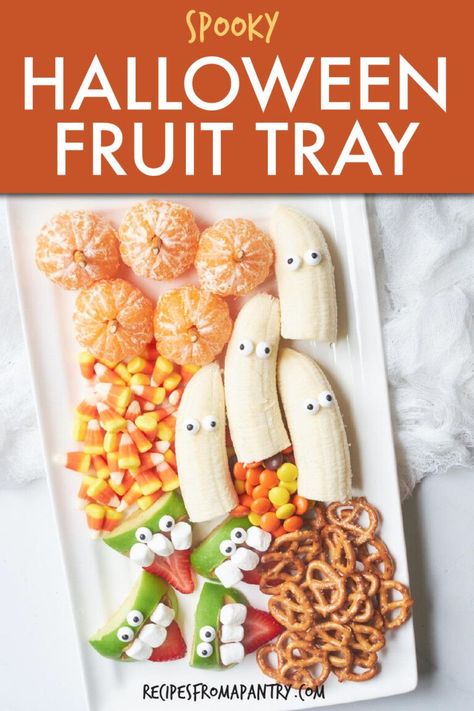 This spooky Halloween Fruit Tray is perfect for serving at your next Halloween celebration. This easy to make Halloween fruit platter helps reduce the amount of candy the kids will eat, and it's a fun and festive activity the whole family can do together. A handful of ingredients are all you need to create cute pumpkins, monster mouths, and spooky ghosts in just minutes. Click through to get the awesome Halloween Fruit Tray recipe!! #halloweenfruittray #halloweenrecipes #halloween #fruitplatter Halloween Fruit Platter, Spooky Fruit, Halloween Fruit Tray, Fun Halloween Party Food, Healthy Halloween Snacks, Halloween Fruit, Halloween Food Treats, Easy Holiday Recipes, Halloween Appetizers