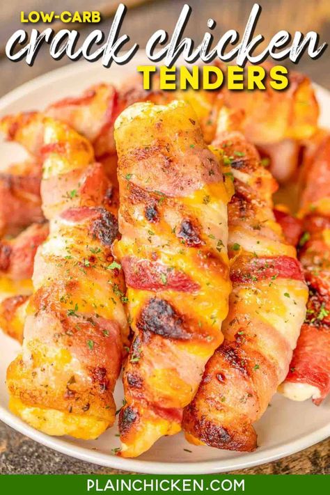 Crack Chicken Tenders - CRAZY good!! Chicken tenders seasoned with ranch, topped with cheese and wrapped in bacon. SO easy and SOOO delicious!!! Great for a quick lunch or dinner or tailgating! Dip in additional ranch dressing. I always have to double the recipe! This easy chicken recipe doesn't last long! #chicken #bacon #cheese #lowcarb #keto #glutenfree Chicken Tenderloin Recipes, Chicken Tender, Wrapped In Bacon, Wrapped Chicken, Fried Chicken Breast, Plain Chicken, Resep Diet, Bacon Wrapped Chicken, Chicken Tender Recipes