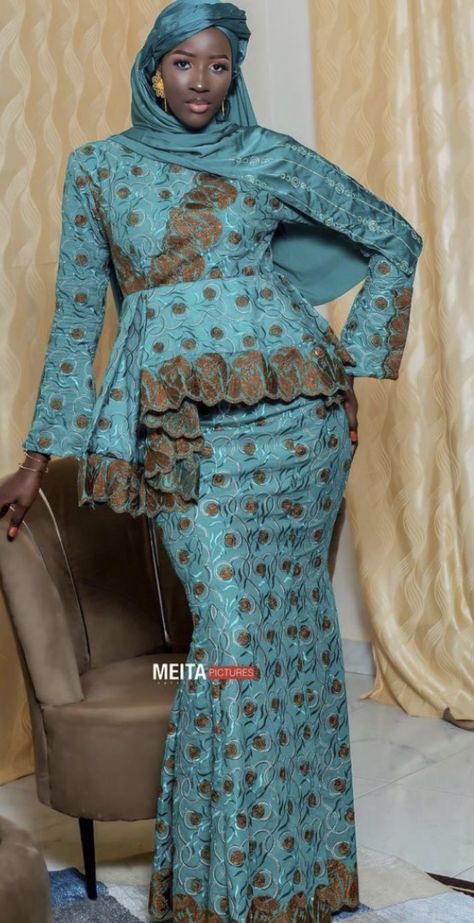 Lace Styles For Women, African Print Long Dress, Nigerian Lace Styles Dress, Nigerian Lace Styles, Lace Gown Styles, African Models, African Fashion Modern, Lace Styles, African Lace