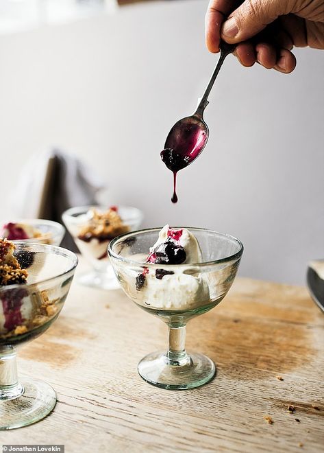 Ottolenghi's simply sweet: Sweet and salty cheesecake with cherries Salty Cheesecake, Otto Lenghi, Cherry Crumble, Ottolenghi Recipes, Dinner Party Desserts, Desserts With Biscuits, Party Dishes, Yotam Ottolenghi, Party Food And Drinks