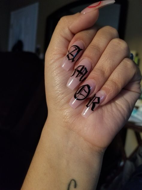 Long coffin nails. #old English #Amor Nails Palace Pitt Baddie Fall Nails, Amor Nails, Long Coffin Nails, Natural Gel Nails, English Font, Short Coffin, Old English Font, Cute Acrylic Nail Designs, Coffin Nails Long