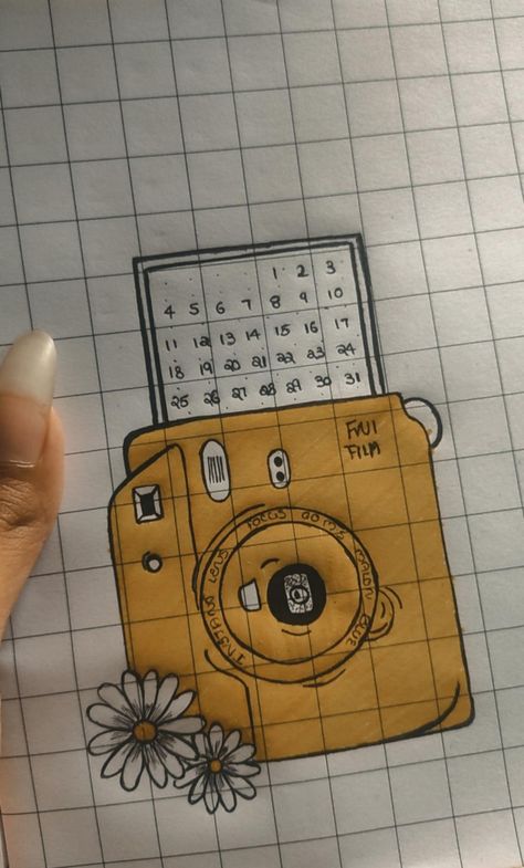 𝓒𝓪𝓹𝓣𝓾𝓻𝓔 𝓽𝓱𝓮 𝓶𝓸𝓜𝓮𝓷𝓽... Camera Drawing Sketches, Small Chest Tattoos, Instax Mini Camera, Film Blue, Camera Drawing, Bullet Journal Mood Tracker Ideas, Cute Easy Doodles, Cute Camera, Diy Journal Books