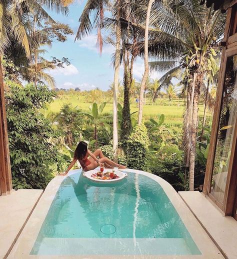 24 Affordable luxury honeymoon villas in Bali for a romantic getaway Bali Honeymoon Villas, Honeymoon Villas, Ubud Villas, Affordable Honeymoon, Bali Honeymoon, Voyage Bali, Bali Travel Guide, Honeymoon Resorts, Luxury Honeymoon