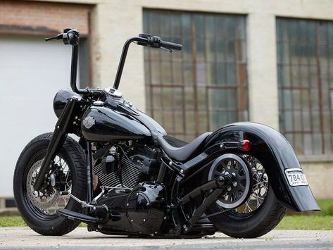 Harley Davidson Dyna Super Glide, Softail Bobber, Harley Davidson Road King, Softail Slim, Softail Custom, Harley Bobber, Classic Harley Davidson, Bobber Bikes, Banda Aceh