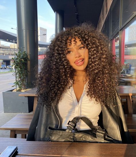 3c Bangs, Curly Hair Sew In, Curly Cuts, Natural Curly Hair Cuts, Mixed Curly Hair, Big Curly Hair, Cat Ideas, Curly Hair Extensions, Beautiful Curly Hair