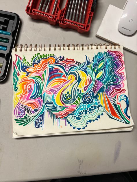 Creative Marker Art, Marker Art Crayola, Drawing With Crayola Markers, Marker Art Abstract, Marker Doodles Sketchbooks, Colored Marker Drawing Ideas, Crayola Marker Drawings, Art Markers Drawing Ideas, Crayola Marker Art