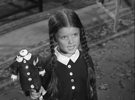 Tuesday with headless doll from Adams family Wednesday Addams Actress, Lisa Loring, The Girl From Uncle, The Addams Family 1964, Addams Family Tv Show, Family Tv Series, Addams Family Values, Charles Addams, Addams Family Wednesday