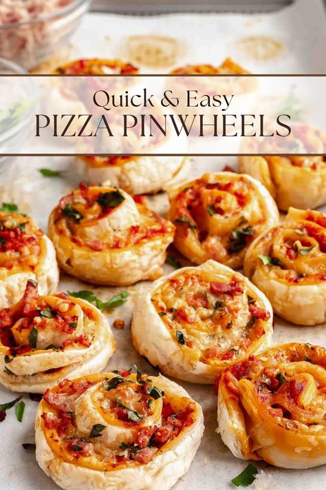 Pizza Pinwheels Tea Party Pinwheels, Pizza Wheels Pinwheels, Pinwheel Pizza Rolls, Pilsbury Pinwheel Recipes, Pizza Pinwheel Recipes, Puff Pastry Wheels, Pizza Pinwheels Puff Pastry, Pizza Pinwheels With Pizza Dough, Veggie Pizza Pinwheels