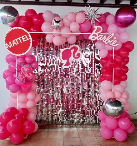 Birthday Barbie Decoration, Barbie Decorations Birthday Simple, Pink Birthday Backdrop Ideas, Barbie Birthday Theme Decoration, Barbie Backdrop Birthday Party Ideas, Barbie 30th Birthday Party, Barbie 21st Birthday Party, Barbie Themed Birthday Party For Adults, Barbie Balloon Garland