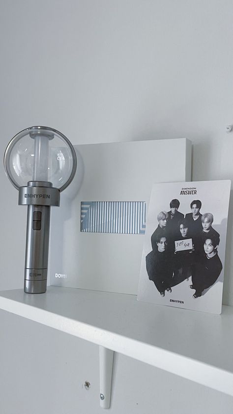 Enhypen Lightstick Deco, Enha Lightstick, Enhypen Lightstick Aesthetic, Engene Bong, Enhypen Lightstick, Enhypen Aesthetic, Summer Taylor, Fyp Aesthetic, Desk Inspo