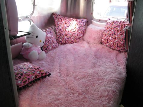 2000s Room, Hello Kitty Bedroom, Cute Bedroom Ideas, Girly Room, Cute Room Ideas, Pretty Room, Dreamy Room, Kawaii Room, Dream Room Inspiration