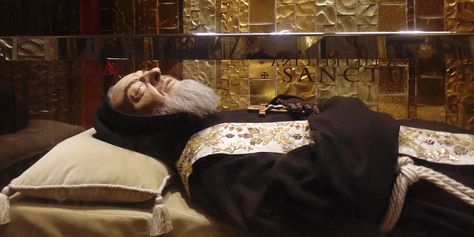 Pope Francis to venerate Padre Pio’s relics Incorruptible Saints, Padre Pio Prayer, Pope Saint John Paul Ii, St John Paul Ii, Prayer Group, Special Prayers, Pope John Paul Ii, John Paul Ii, Pope John