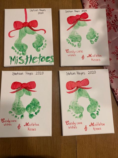 Toddler Mistletoe Craft, Footprint Crafts Christmas, Footprint Mistletoes, Mistletoes Craft, Crafts Christmas Kids, Minnesota Christmas, Mistletoes Footprint, Mistletoe Craft, Mistletoes Footprint Craft