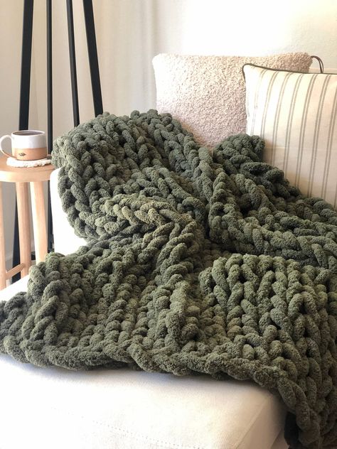 Chunky Knit Blanket Chunky Knit Blankets, Chunky Yarn Blanket, Chenille Blanket, Chunky Crochet Blanket, Knit Blankets, Chunky Knit Throw, Blanket Diy, Chunky Blanket, Front Load Washer