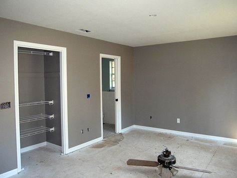 Behr Fashion Gray. Seriously in love with this color. Just finished painting it in the dining room. ~Leah Behr Fashion Gray, Gray Study, Gray Bathrooms, New Room Decor, Closet Idea, Color Bathroom, Color Bedroom, Apartment Painting, Stripe Wall