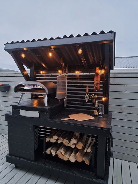 Google Image Result Bbq Kitchen Outdoor, Aesthetic Bbq, Bbq Ideas Backyard, Bbq Aesthetic, Backyard Bbq Ideas, Outdoor Bbq Party, Bbq Fire Pit, Pizza Oven Outdoor Diy, Bbq Party Decorations