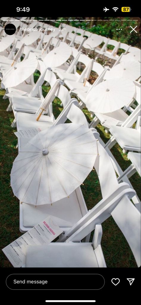 White Sun Umbrella Wedding, White Parasols Wedding, Wedding Parasol Ideas, Wedding Guest Umbrellas, White Umbrellas Wedding Ceremony, White Umbrella Wedding Ceremony, Chinese Umbrella Wedding, White Wedding Umbrella, White Paper Umbrellas Wedding