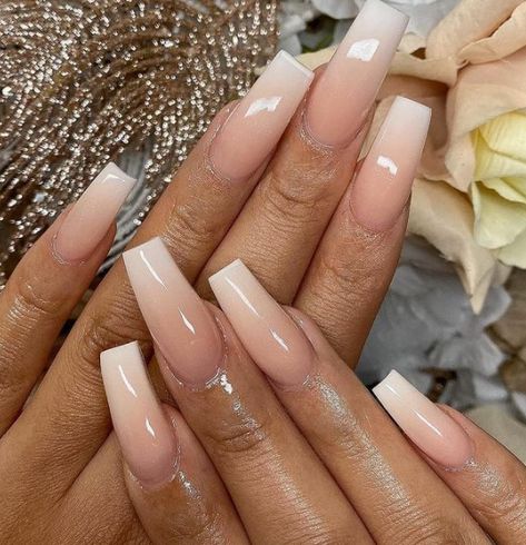 Glossy Coco Shade Nude Ombre Nails Nude Ombre Nails, Brown Nails Design, Nails Glossy, Nude Nail Designs, Ombre Acrylic Nails, Dope Nail Designs, Fall Acrylic Nails, Classy Acrylic Nails, Nail Essentials