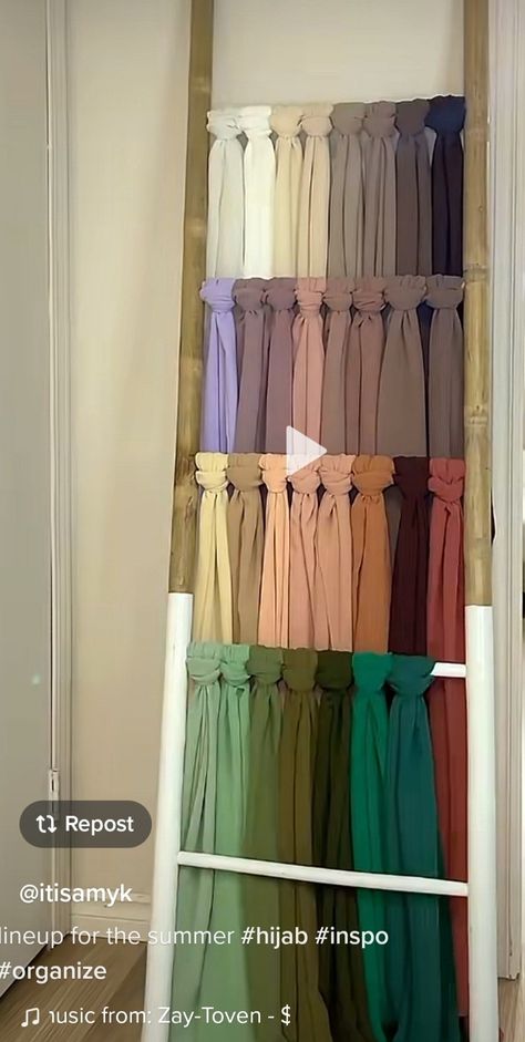 Hijab Closet Organization, Hijab Storage Ideas Scarf Organization, Hijab Organization Ideas Closet, Hijab Organisation, Hijab Organizer Storage, Hijab Storage Ideas, Hijabi Essentials, Hijab Organization Ideas, Hijab Organization