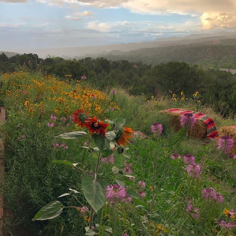 Clothing, Folk Art & Jewelry (@la_boheme_santa_fe_) • Фото и видео в Instagram Folk Vibes Aesthetic, 70s Folk Aesthetic, Mountain Folk Aesthetic, Fairy Folk Aesthetic, Folk Aesthetic, Summer Folk Style Embroidered Fabric, Folk Art Jewelry, Flower Child, Art Jewelry