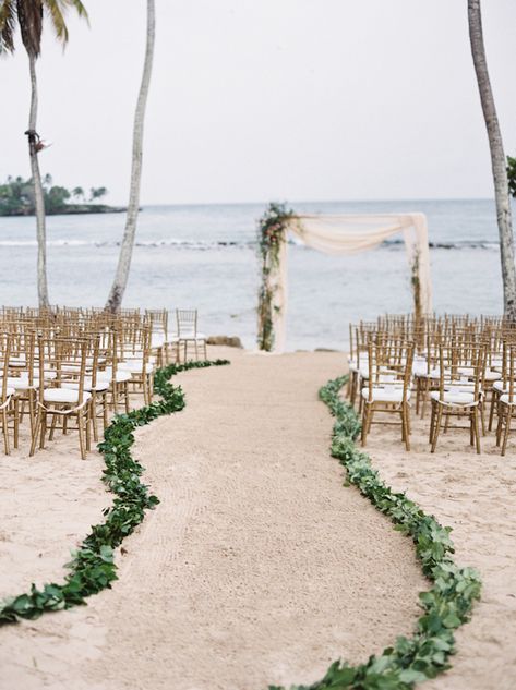 Insta Presets, Beach Wedding Ceremony Arch, Small Beach Weddings, Beach Wedding Ceremony, Simple Beach Wedding, Romantic Beach Wedding, Dream Beach Wedding, Outdoor Portrait, Wedding Ceremony Arch