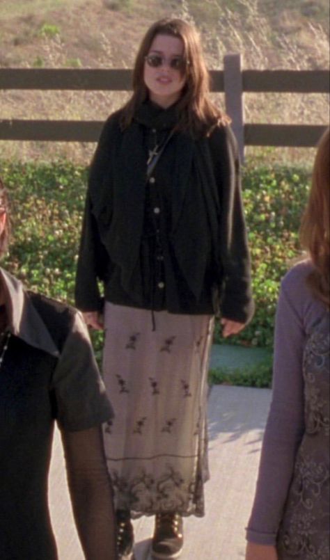 Witch Aesthetic Outfit, The Craft Movie, Outfit 90s, Witch Outfit, Movies Outfit, 90s Outfit, Movie Fashion, Fall Fits, The Craft