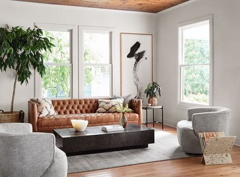 Sitting Room With Brown Leather Sofa, Leather Sofas Ideas, Camel Sofa Living Room, Leather Sofas Living Room Ideas, Camel Sofa, Tufted Leather Sofa, Leather Couches Living Room, Leather Sofa Living Room, Sofa Leather