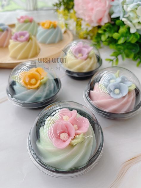 Jelly Desserts, Jelly Cake, Thai Dessert, Mexican Dessert, Edible Art, Birthday Surprise, Coconut Milk, Jelly, No Bake Cake