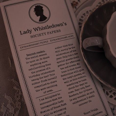 Kathony Aesthetic, Papers Aesthetic, Bridgeton Aesthetic, Bridgerton Love, Bridgerton Lady Whistledown, Bridgerton Aesthetic, Penelope Featherington, Lady Whistledown, Royal Aesthetic