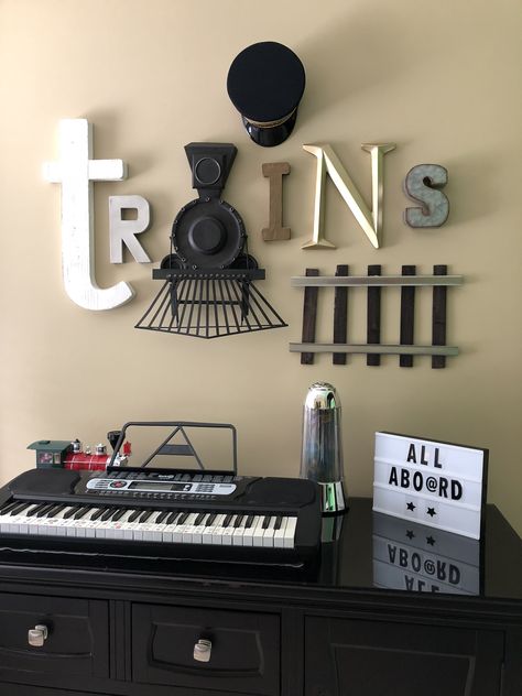 Train Bathroom Decor, Train Boys Bedroom, Train Wall Decor, Train Toddler Room, Train Theme Nursery, Train Room For Boys, Toddler Train Room, Train Nursery Ideas Boys, Train Room Ideas