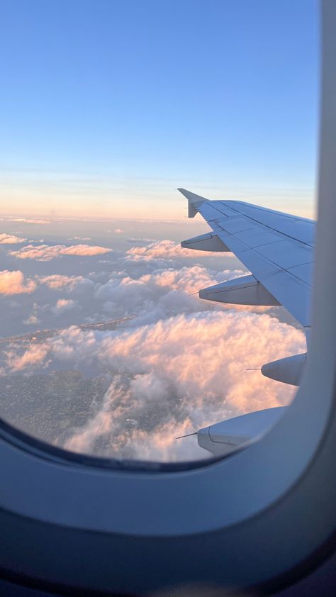 inside a plane, soaring above clouds, sun going down Sunset Beautiful, Sky Sunset, Beautiful Travel, Airplane View, Travel