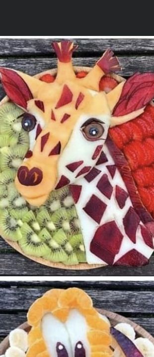 Giraffe Fruit Tray, Flamingo Fruit Tray, Animal Fruit Tray, Deco Fruit, Fruit Ideas, Vegetable Art, Animal Fruit, Food Platter, Sandwich Trays