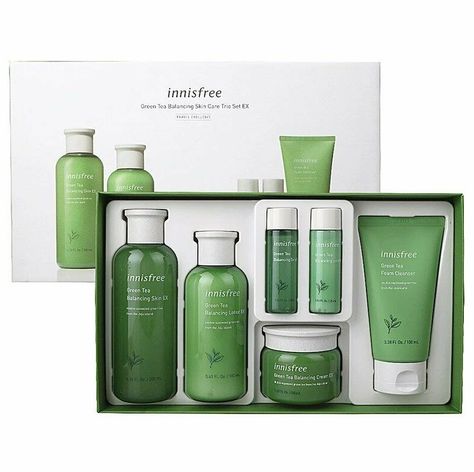 Innisfree is South Korea's first all-natural brand, and many of the products' ingredients are sourced from Jeju Island. The company's products range from makeup to skin care products for women and for men. Innisfree Skincare, Green Tea Skin Care, Green Tea Skin, Innisfree Green Tea, Top Skin Care Products, Best Skincare, Korean Cosmetics, Beauty Packaging, Face Skin Care