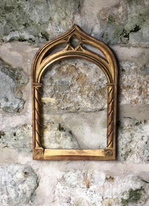 Arched Frame Wall Decor, Gothic Glasses Frames, Gothic Picture Frames, Arch Picture Frame, Medieval Mirror, Gothic Picture Frame, Old Photo Frames, Apartment Artwork, Gothic Frames