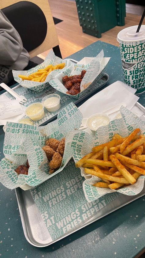 Wing stop boneless korean Q and parmesan with cajun fries and ranch 🫶🏼 Wing Stop, Cajun Fries, Chicken And Chips, Food L, Food Babe, Food Therapy, Food Obsession, Food Cravings, I Love Food