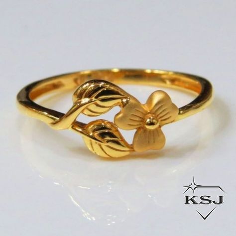 Keshariya Jewellers New Ring Designs Gold, Ladies Gold Rings, Fashion Jewelry Necklaces Gold, Beautiful Gold Rings, Couple Ring Design, Gold Jewelry Outfits, Diamond Bracelet Design, New Gold Jewellery Designs, Gold Earrings Models