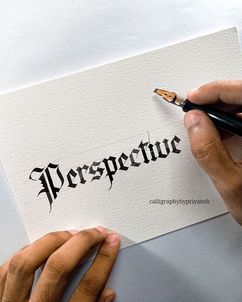 Perspective Tattoo, Calligraphy Gothic, Perspective Tattoos, Calligraphy Tattoo Fonts, Tattoo Font Styles, Fonts For Logos, Top Free Fonts, Side Hand Tattoos, Oppo A5 2020