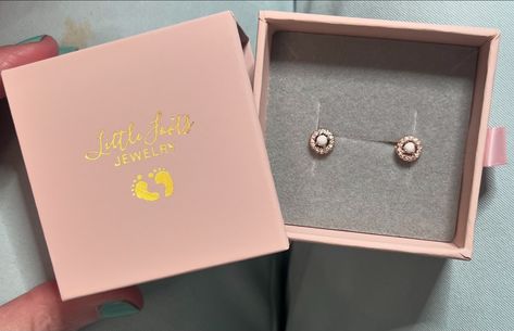 Are you team Rose Gold or Silver?! ✨ Personally, I’ve always loved Rose Gold but Silver is such a staple piece that goes with everything! Which is your fav? Featured is The 3mm Halo Studs with Breastmilk Inclusion & Sparkle ✨ https://littlefootsjewelry.com/product/breastmilk-earrings/ #breastmilkjewelry #rosegold #sterlingsilverjewelry #sterlingsilver #rosegoldjewelry #jewelrymaking #smallbusiness #smallbizlife #shopsmall #christmas #christmasgifts #momlife #mama #newbornphotography #... Breastmilk Earrings, Breastmilk Jewelry, Foot Jewelry, Rose Gold Jewelry, Breast Milk, Staple Pieces, Small Shop, Newborn Photography, Sterling Silver Jewelry