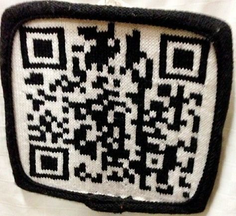 https://www.stitchfiddle.com/en/chart/create/crochet/colors?template=qrCode Sims 4 Crochet, Make Qr Code, Crochet Chart, Yarn Shop, Yarn Art, Window Display, Qr Code, Crochet Clothes, Sims 4