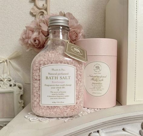 Vogue Beauty, Body Milk, Pastel Pink Aesthetic, Natural Perfume, Princess Aesthetic, Everything Pink, Pink Princess, Bath Salts, Beauty Secrets