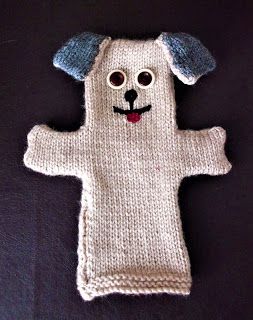 Great Balls of Wool: Free knitting pattern for a dog glove puppet... Knitting Patterns For Dogs, Dog Puppet, Knitting Animals, Animal Hand Puppets, Glove Puppets, Knitted Dog, Knitted Toys Free Patterns, Body Cast, Puppet Patterns