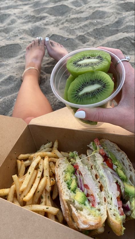 #dinneronthebeach #food #yum #fries #sandwich Beach Sandwiches, Beach Watch, Beach Food, Preppy Beach, Florida Trip, Watch The Sunset, Be Present, Florida Travel, Beach Summer