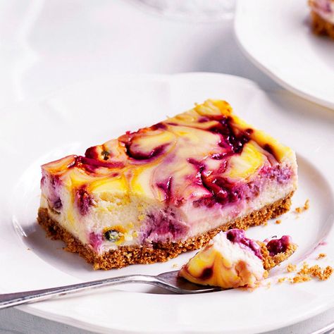 A healthier WW recipe for Raspberry and passionfruit ripple cheesecake slice ready in just 35. Get the PersonalPoints value plus browse 5,000 other delicious recipes today! Cheesecake Slice, Passionfruit Cheesecake, Ww Recipe, Slice Recipe, Slices Recipes, Raspberry Cheesecake, Fruit Slice, Creamed Eggs, Ww Recipes