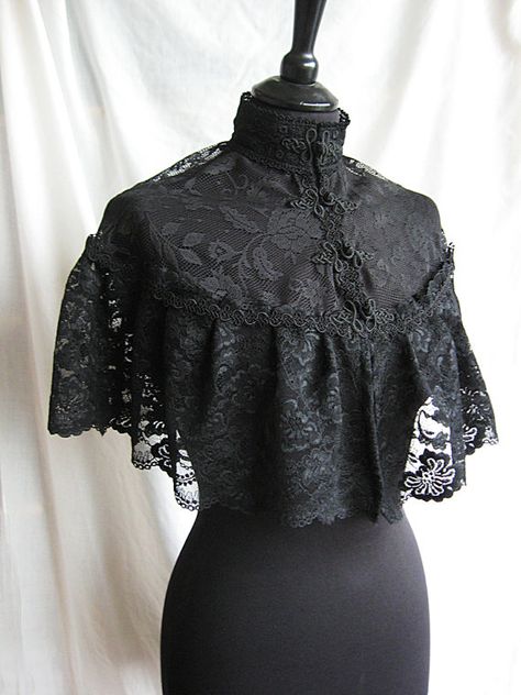 Lace Shrug, Victorian Pattern, Victorian Steampunk, Victorian Clothing, Gothic Outfits, Steampunk Fashion, Dark Fashion, Gothic Lolita, Pastel Goth