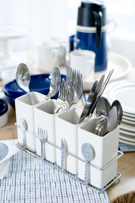 Spoon Stand Ideas, Diy Spoon Holder, Cutlery Holder Diy, Cutlery Holder Ideas, Flatware Holder, Classy Kitchen, Serving Tray Set, Linen Chest, Cutlery Storage