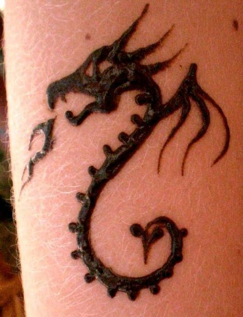 dragon Henna Designs Guys, Guy Henna Design, Henna Designs For Guys, Henna For Guys, Boy Henna, Henna For Boys, Halloween Henna, Dragon Henna, Festival Henna