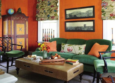 orange-and-green-living-room Orange Living Room, Green Living Room Decor, Orange Rooms, Living Tv, Orange Home Decor, Living Room Furnishings, Living Room Orange, Living Room Color Schemes, Orange Decor