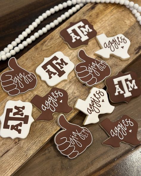 Gig’em! Finally got to make some college cookies and I am patiently waiting for my next batch **😉😉** This set was paired with graduation cookies and it’s the perfect way to celebrate your child’s next adventure in life! #cookiesthatclapp #customsugarcookies #decoratedsugarcookies #sugarcookies #sugarcookiesofinstagram #TexasAM #aggies #GigEm #collegecookies #texasAMcookies #gradcookies2024 #customdecoratedsugarcookies Aggie Cookies, College Cookies, Texas Aggies, Graduation Cookies, Patiently Waiting, June 15, Wait For Me, Sugar Cookies Decorated, Cookie Decorating