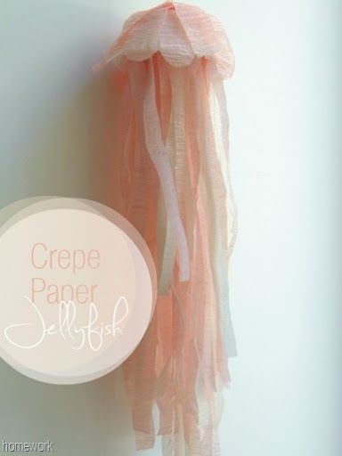 Omg omg omg! This jellyfish would be perfect for the party!! Paper Jellyfish, Jellyfish Hanging, Under The Sea Crafts, Deco Marine, Ocean Party, Sea Crafts, Under The Sea Theme, Under The Sea Party, Mermaid Theme