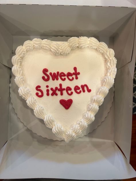 heart cake Sweet 16 Party Themes, Heart Birthday Cake, Sweet Sixteen Cakes, 17 Birthday Cake, Sweet Sixteen Birthday Party Ideas, 13 Birthday Cake, Sweet 16 Birthday Cake, Heart Cakes, 16 Cake